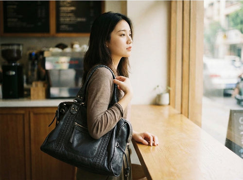 Classic Shoulder Bag