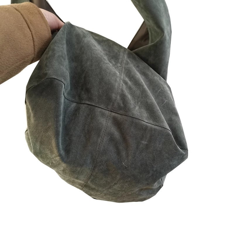 Single-shoulder suede bag